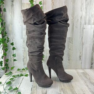 Steve Madden Xennon gray Suede Stiletto Size 9 Tall Platform Boots